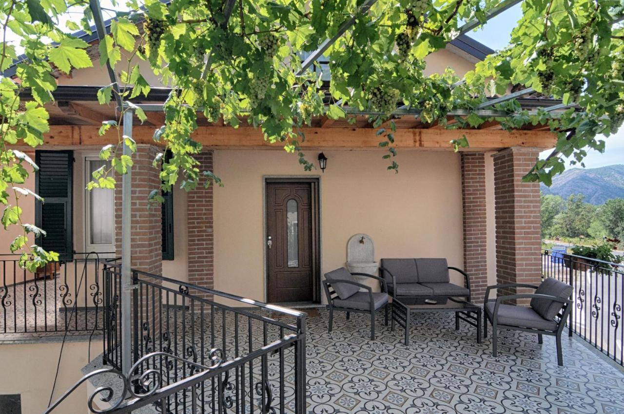 Hotel Da Bruno Rocchetta Ligure Exterior foto