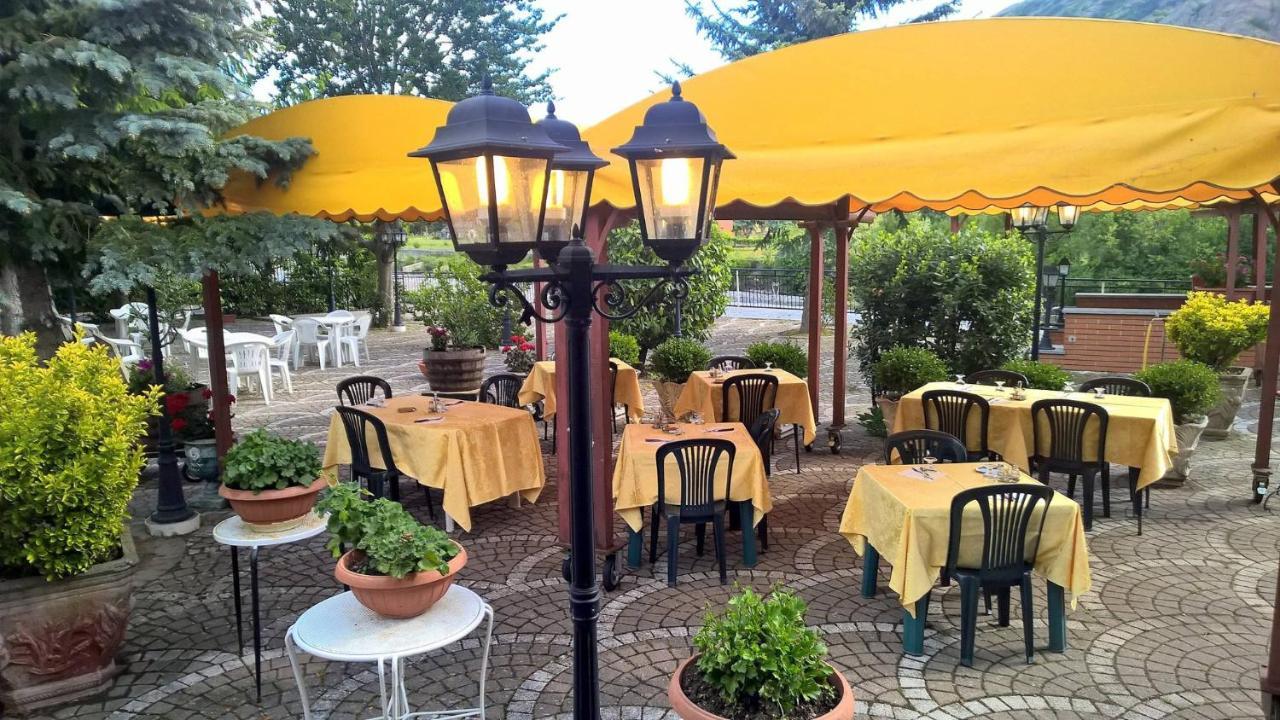 Hotel Da Bruno Rocchetta Ligure Exterior foto